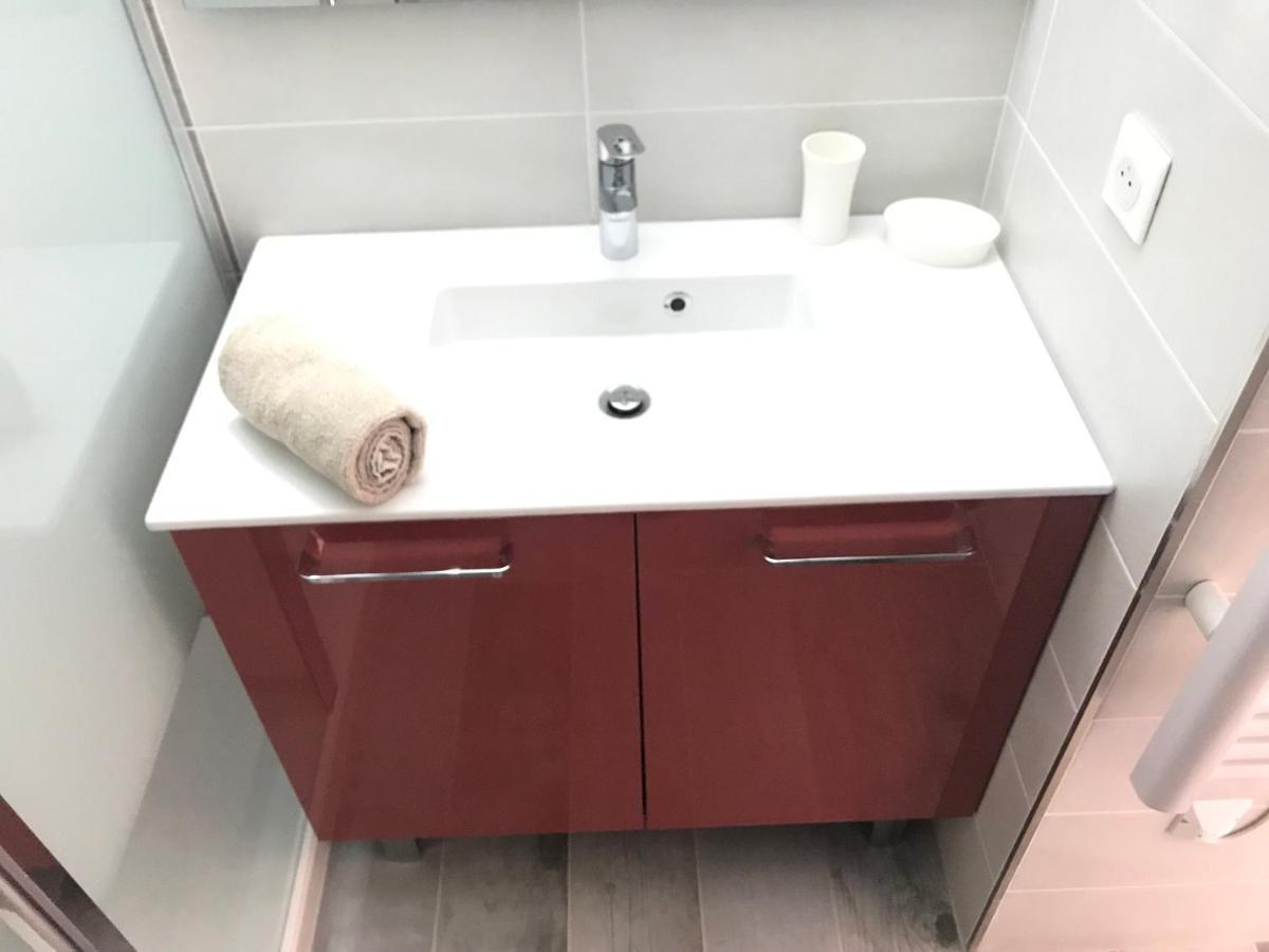 Appartement 2 Pieces, Renove, 2 Piscines+Tennis, Mer, Climatisation อองทีบส์ ภายนอก รูปภาพ