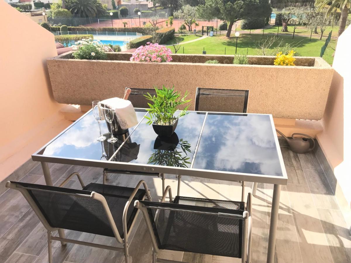 Appartement 2 Pieces, Renove, 2 Piscines+Tennis, Mer, Climatisation อองทีบส์ ภายนอก รูปภาพ